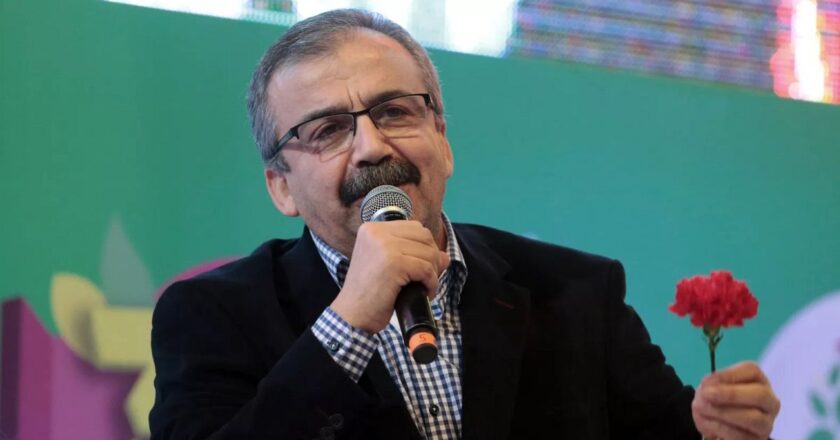 Süreyya Önder sağlık durumu hakkında: “Tedavimize oldukça iyi cevap veriyor”
