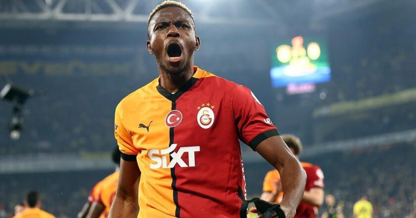 Canlı | Victor Osimhen İstanbul'a geldi! Uçak İletimi …