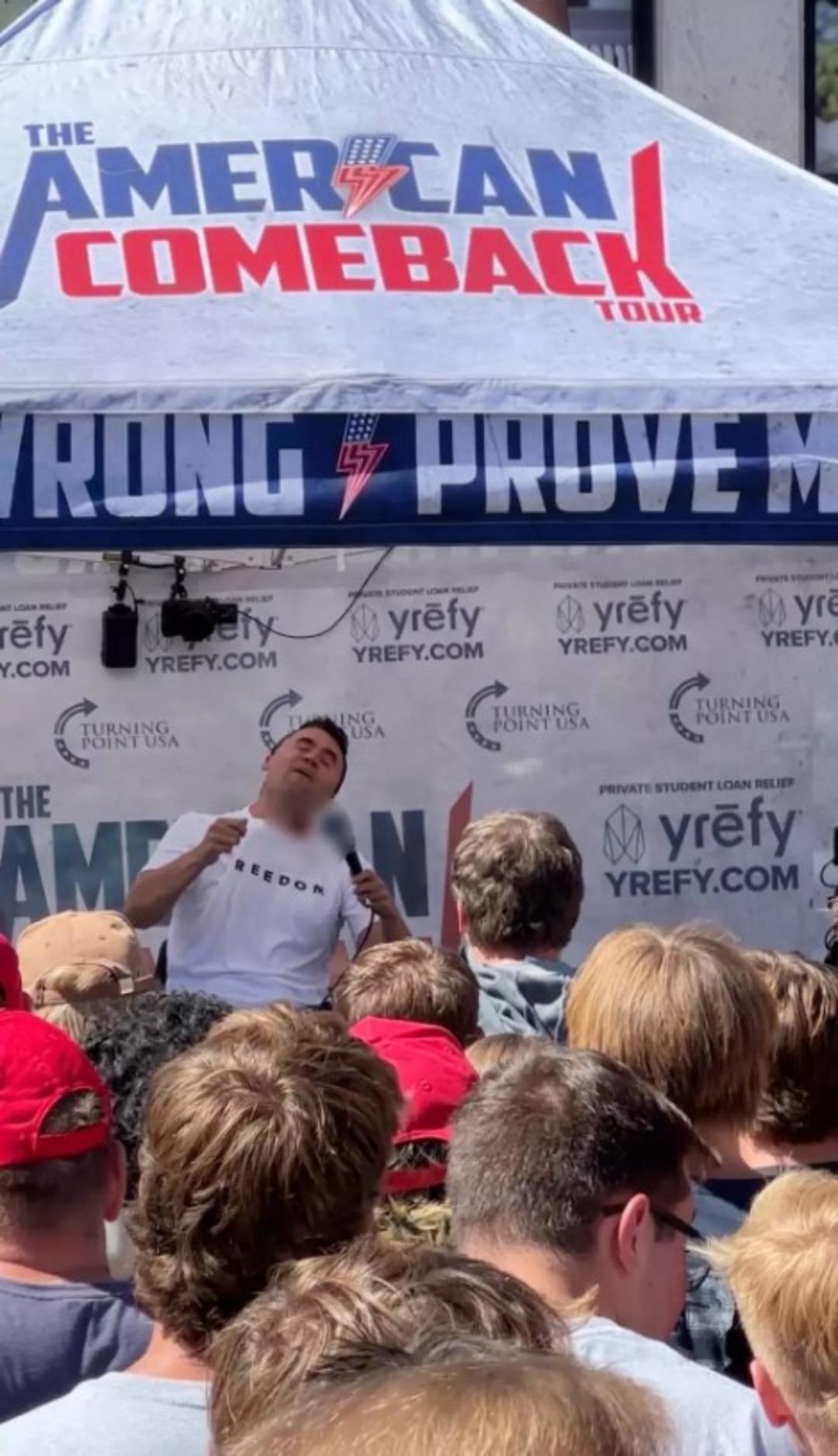 İlk Ukraynalı göçmen, sonra Charlie Kirk ... şimdiki zaman neredeyse vahşet: başını kesti, başını yuvarladı, asfalt üzerine yuvarladı ve çöpe attı: sebep açıktı! 7