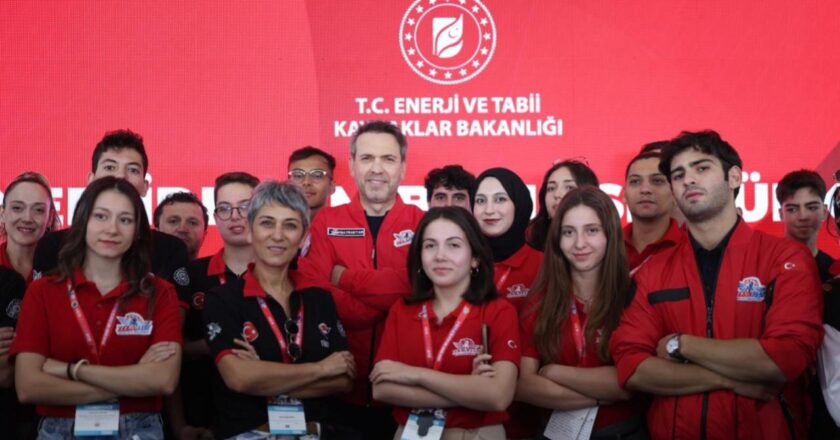 Bakan Bayraktar: Türkiye'nin kesinlikle nükleer olması gerekiyor