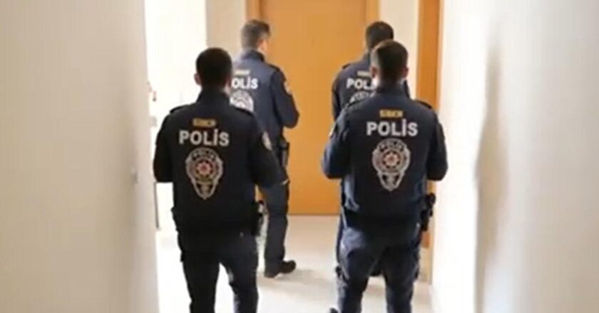 Bursa merkezli 16 ilde eş zamanlı “siber dolandırıcılık” operasyonu: 18 tutuklama